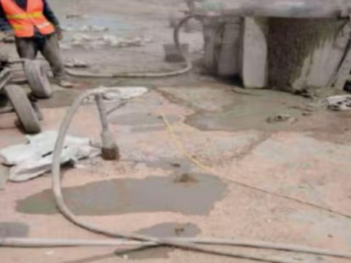 湘桥水泥混凝土路面板底注浆技术 路面脱空注浆整治方案